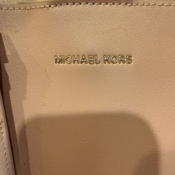 Michael Kors Blush Pink 2 in 1 Tote - Picture 2 of 11